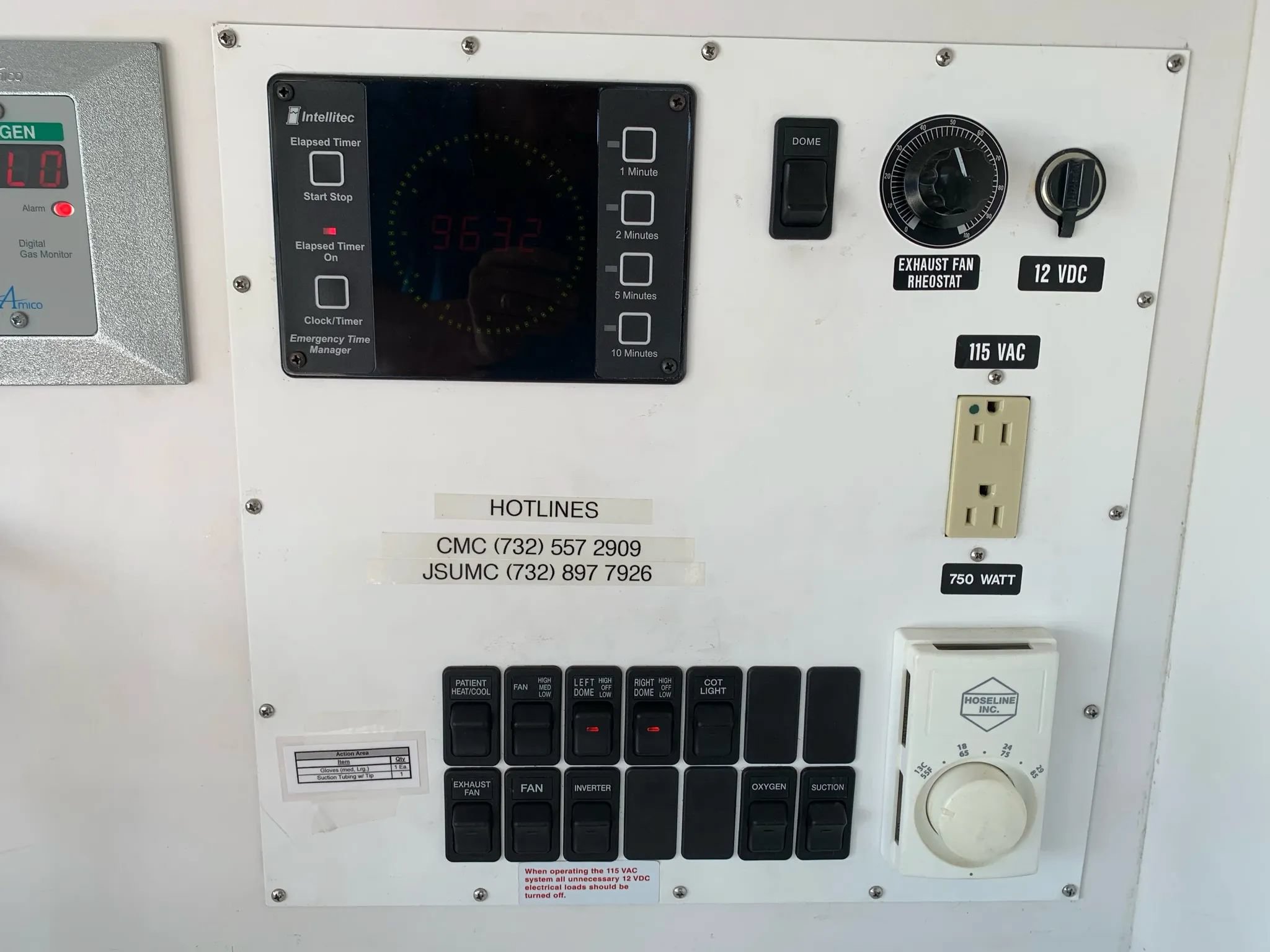 Used 2014 Chevrolet Express 4500 w/ Ambulance Package RWD image 63