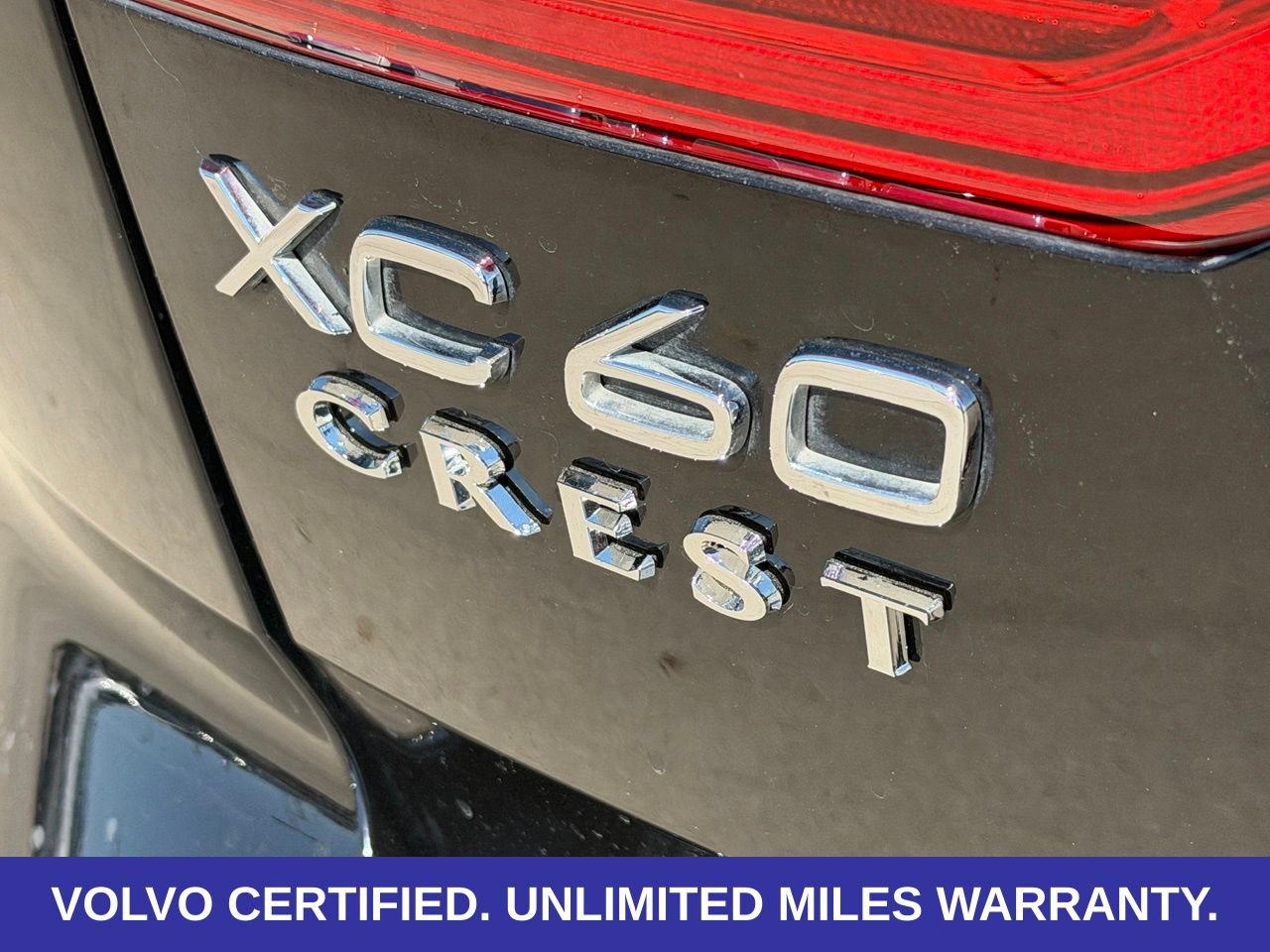 Certified 2024 Volvo XC60 T8 Core w/ Protection Package Premier AWD/4WD image 11