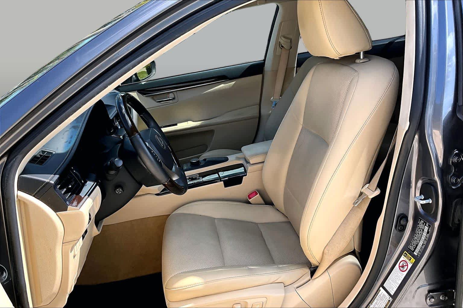 Used 2015 Lexus ES 350 w/ Premium Package FWD image 8