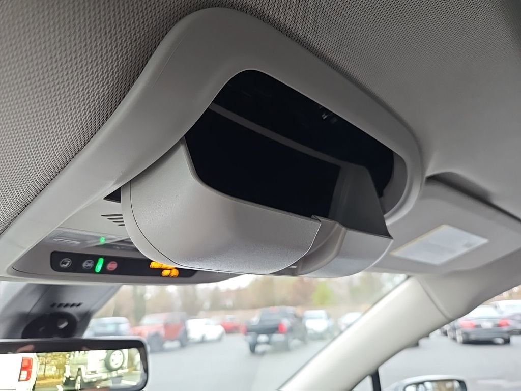 Used 2020 Buick Enclave Avenir image 40