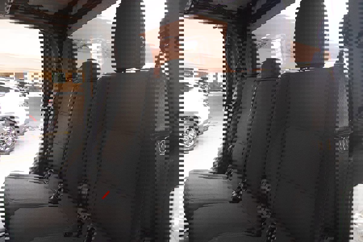 Used 2023 Jeep Gladiator Overland image 18