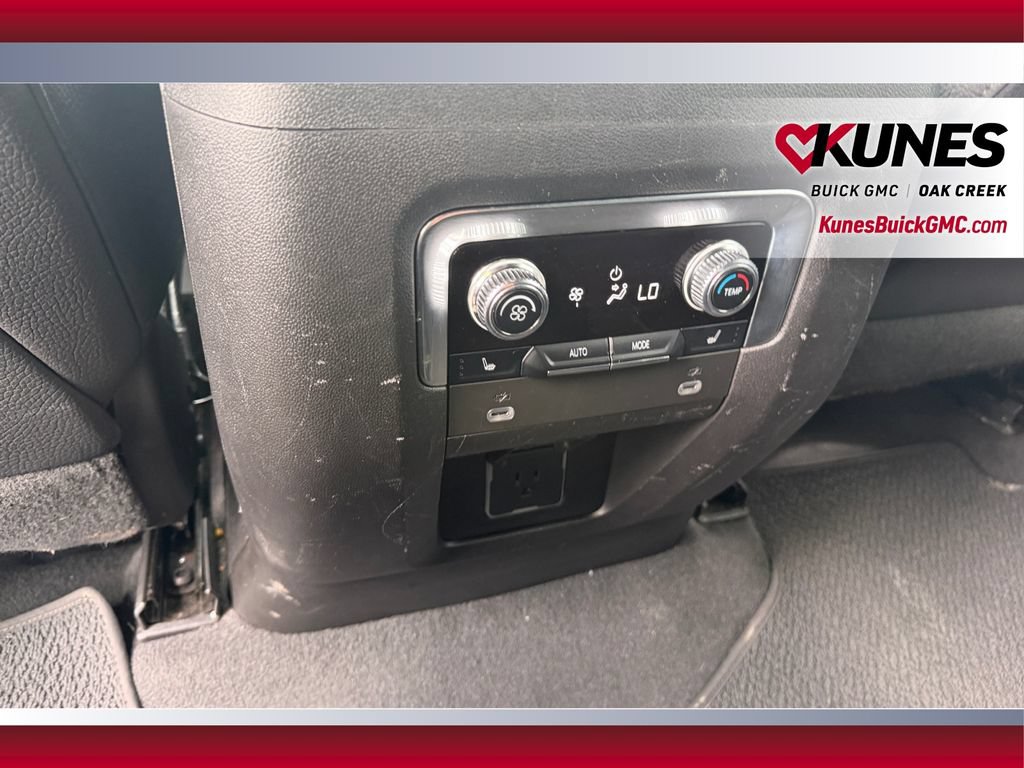 Used 2023 GMC Yukon Denali AWD/4WD image 37