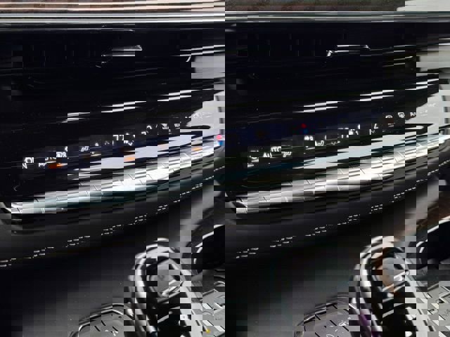 Certified 2024 Cadillac Escalade Sport Platinum w/ LPO, ONYX Package image 31