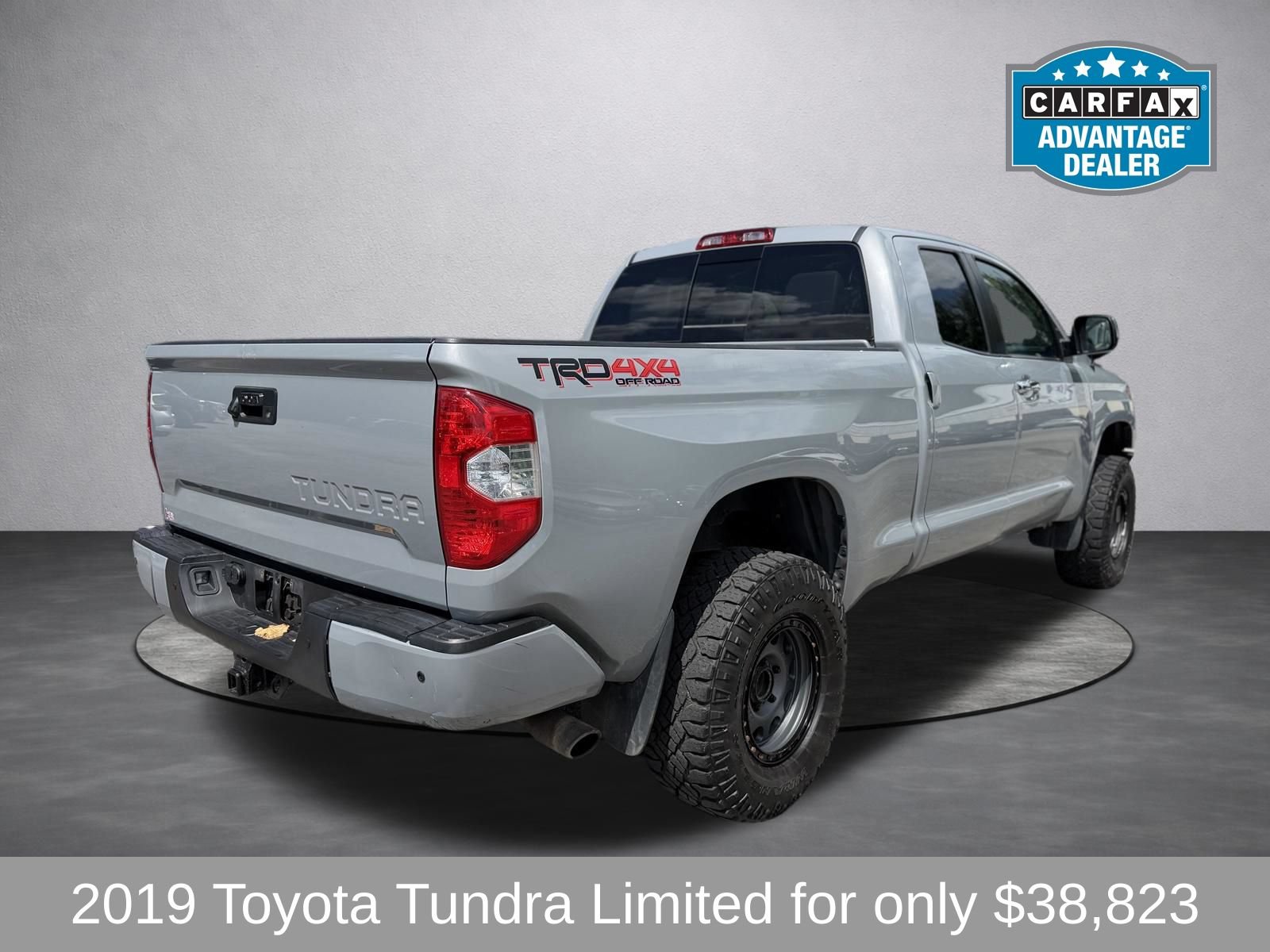 Used 2019 Toyota Tundra Limited w/ Limited Premium Package AWD/4WD image 3