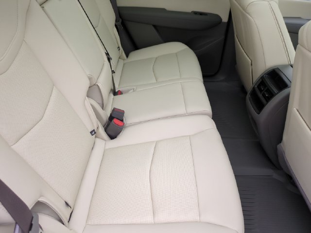 New 2026 Cadillac XT5 Premium Luxury w/ LPO, Floor Liner Package AWD/4WD image 26