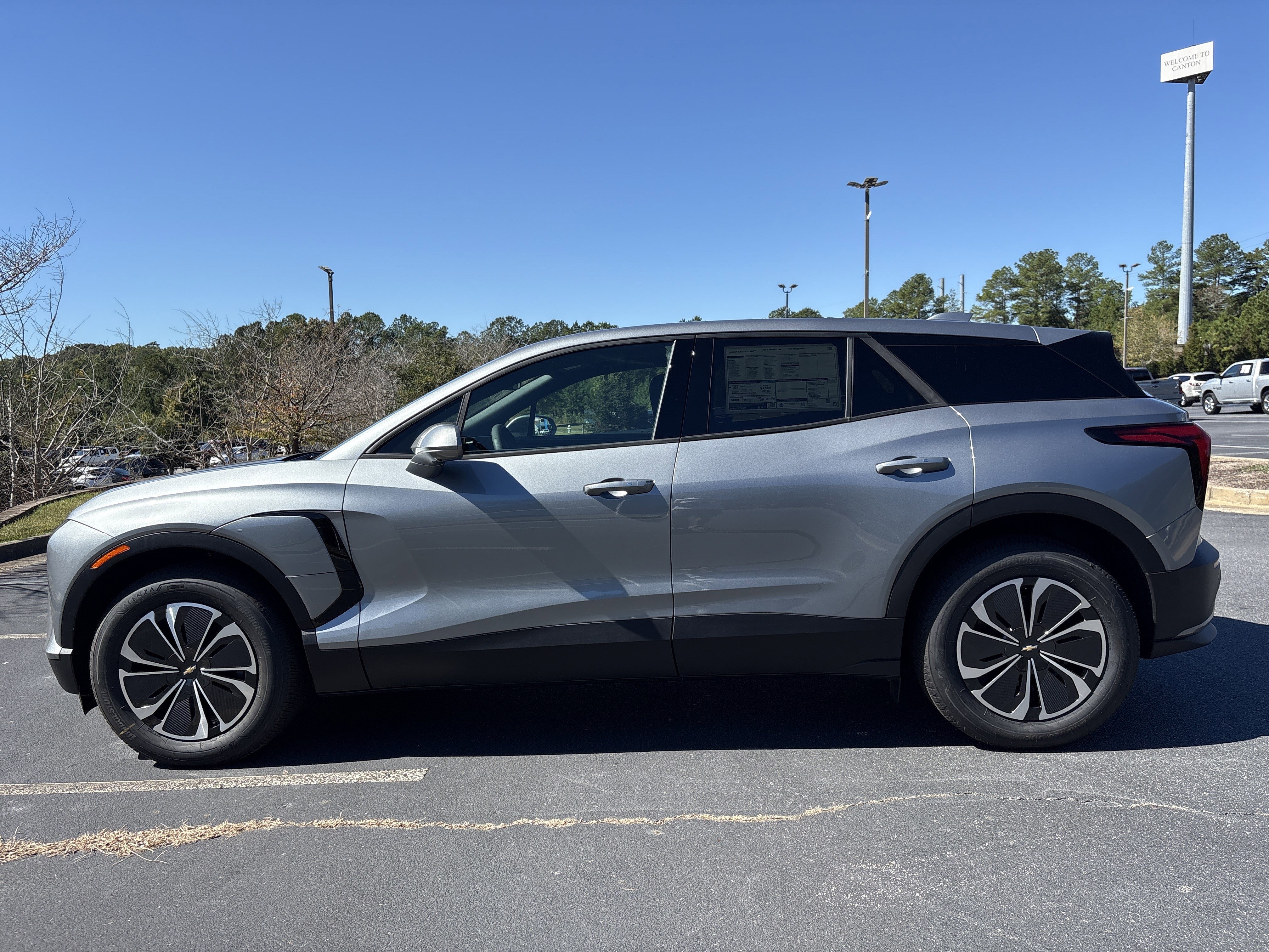New 2026 Chevrolet Blazer EV LT image 8