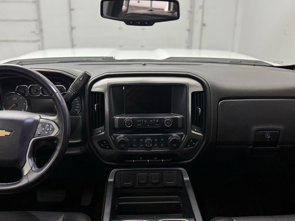 Used 2018 Chevrolet Silverado 2500 LTZ image 25