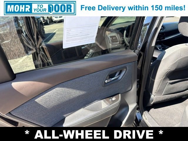 Used 2021 Nissan Rogue SV AWD/4WD image 34