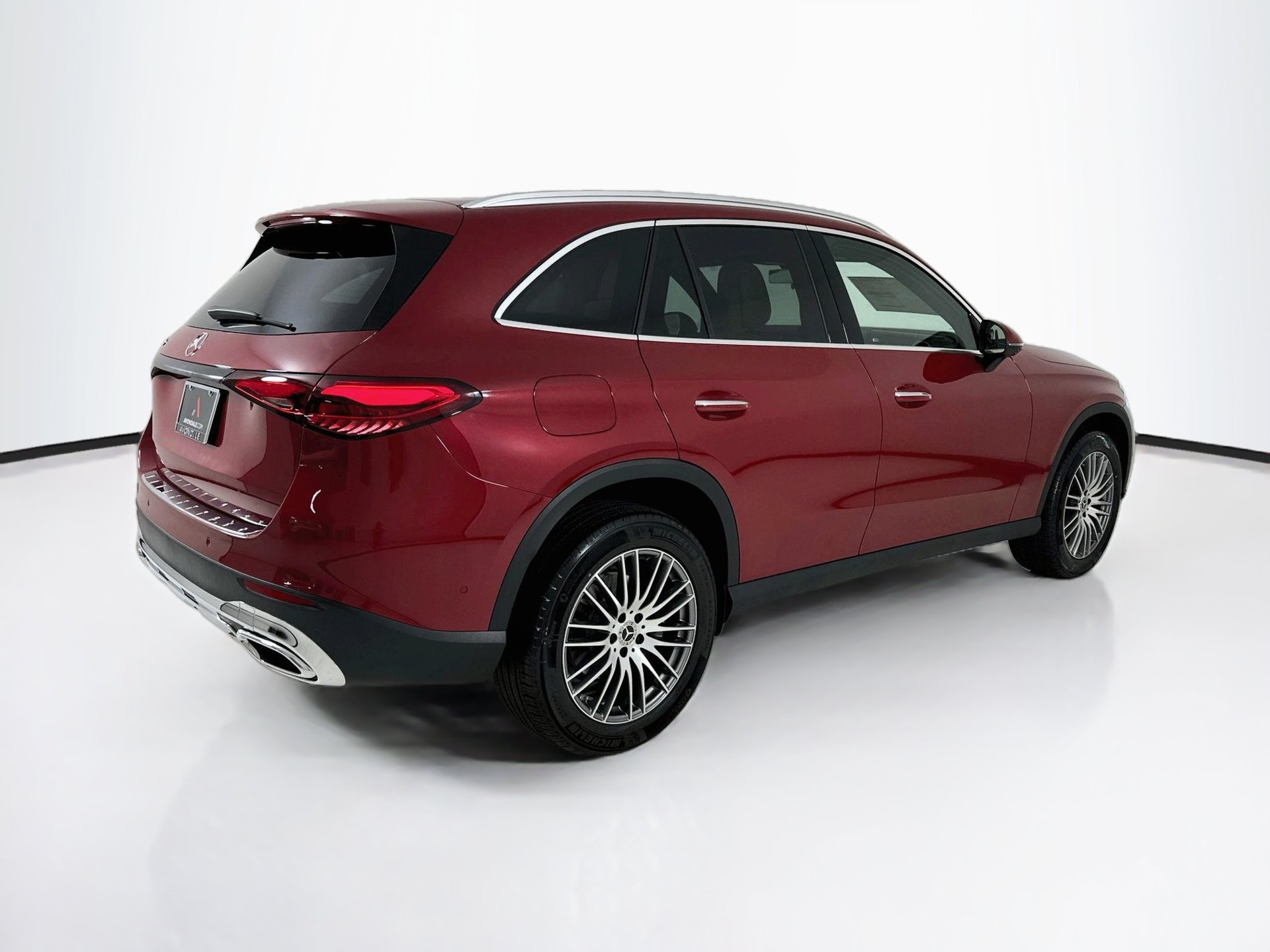 New 2027 Mercedes-Benz GLC 300 image 8