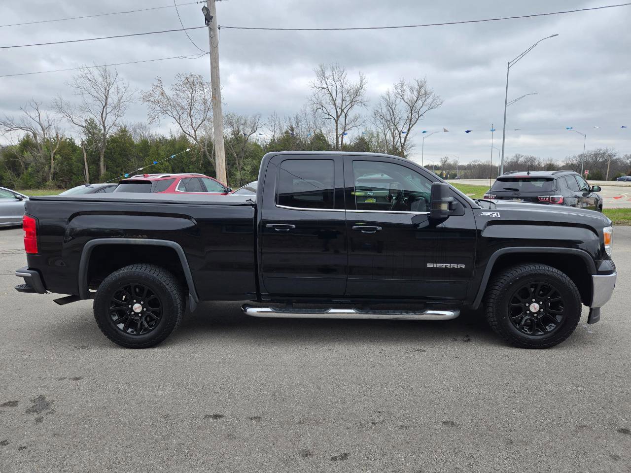 Used 2014 GMC Sierra 1500 SLE w/ SLE Value Package AWD/4WD image 4