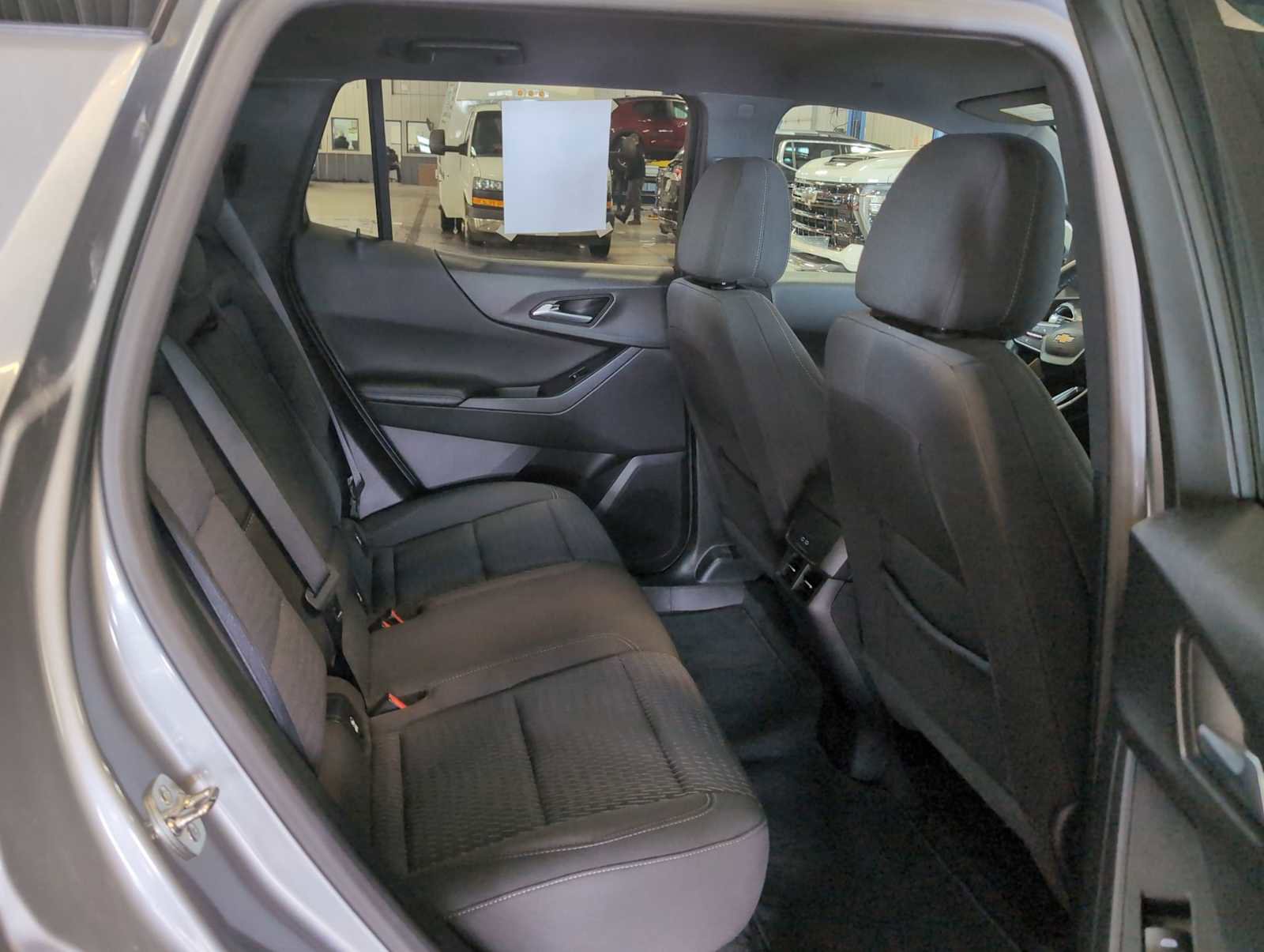 Used 2025 Chevrolet Equinox LT image 25