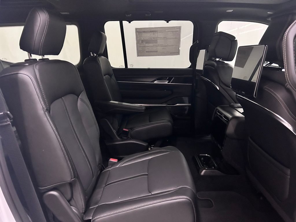 New 2026 Jeep Grand Wagoneer Summit w/ Rear Seat Video Group I AWD/4WD image 17