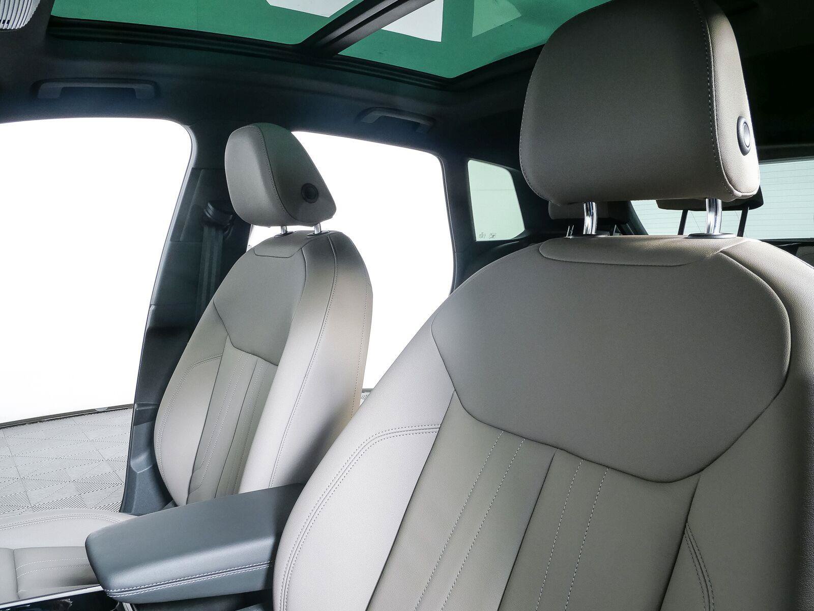 New 2026 Audi Q3 quattro 2.0T AWD/4WD image 5