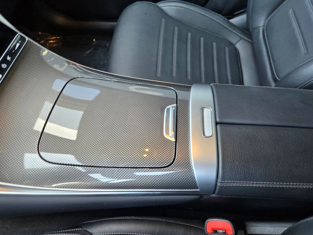 Used 2025 Mercedes-Benz GLC 43 AMG 4MATIC image 23