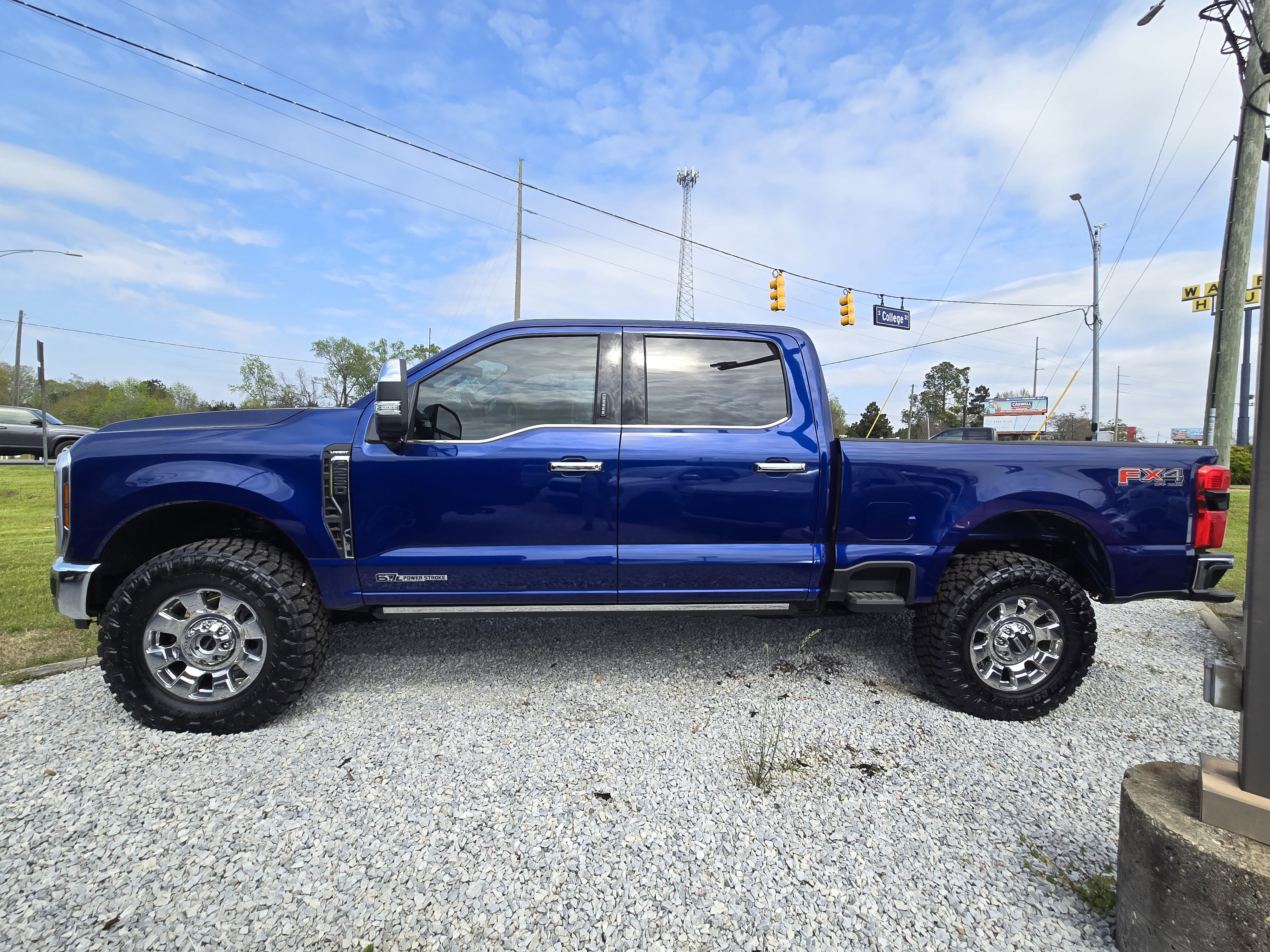 New 2026 Ford F250 Lariat w/ Lariat Ultimate Package image 9