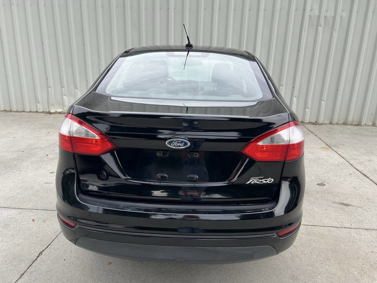Used 2016 Ford Fiesta S FWD image 4