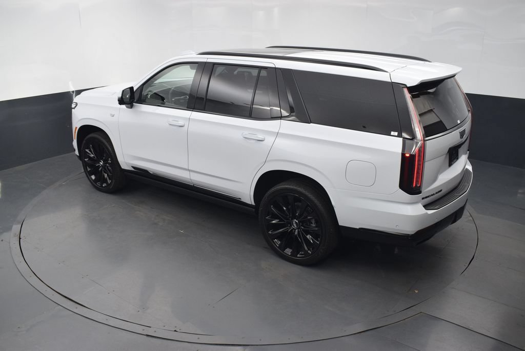 Certified 2026 Cadillac Escalade Platinum Sport w/ LPO, ONYX Package AWD/4WD image 48