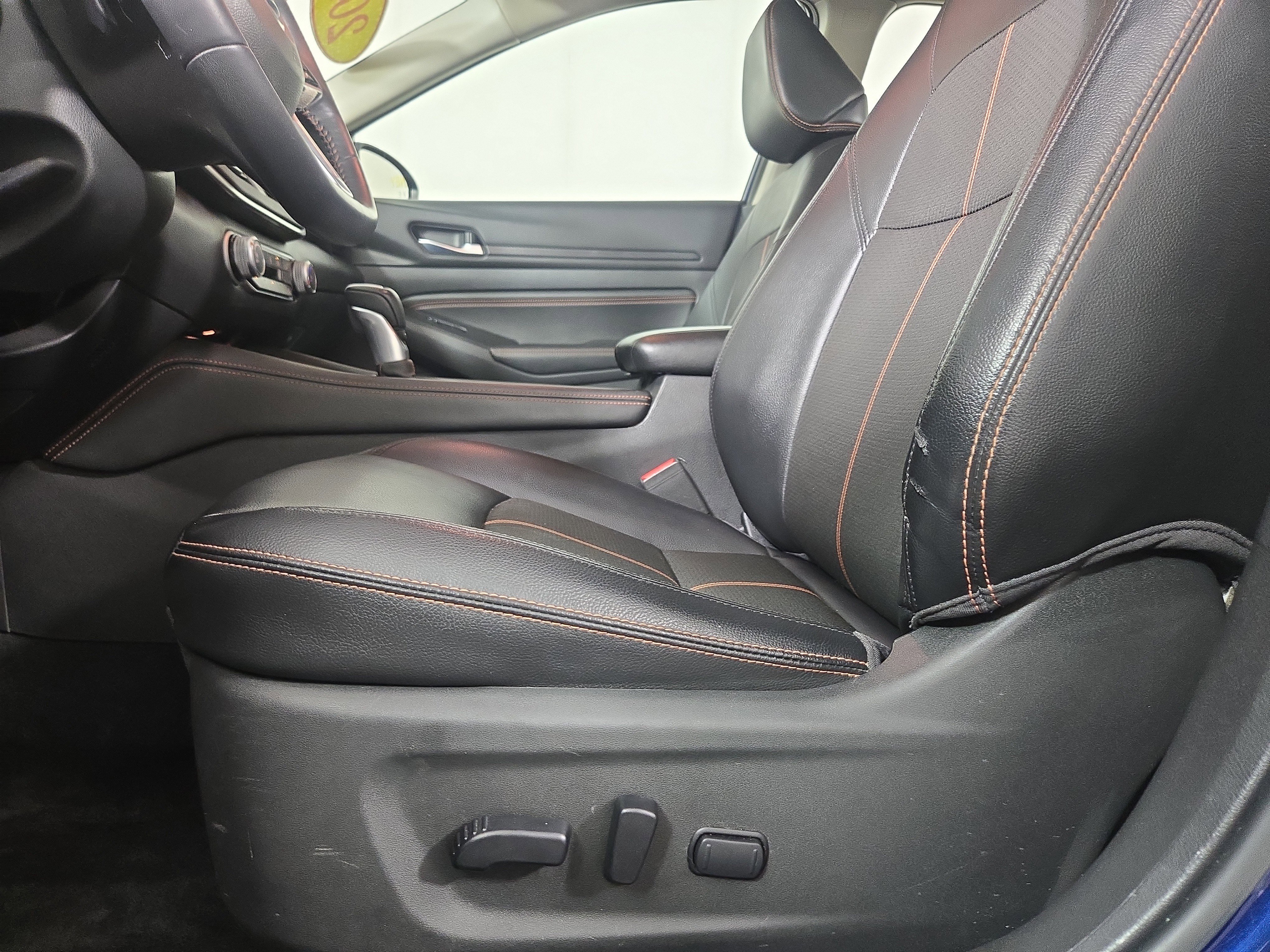 Used 2019 Nissan Altima 2.5 SR w/ SR Premium Package image 29