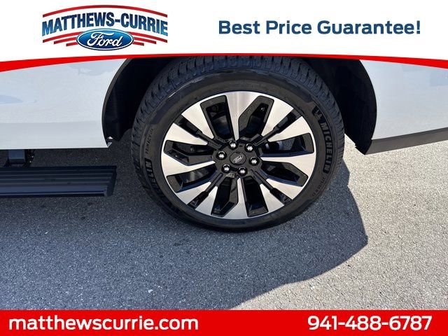 New 2026 Ford Expedition Platinum w/ Driver's Package image 17