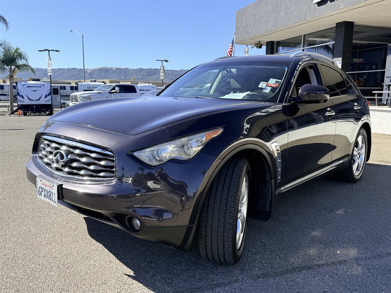 Used 2011 INFINITI FX35 AWD w/ Premium Pkg image 3