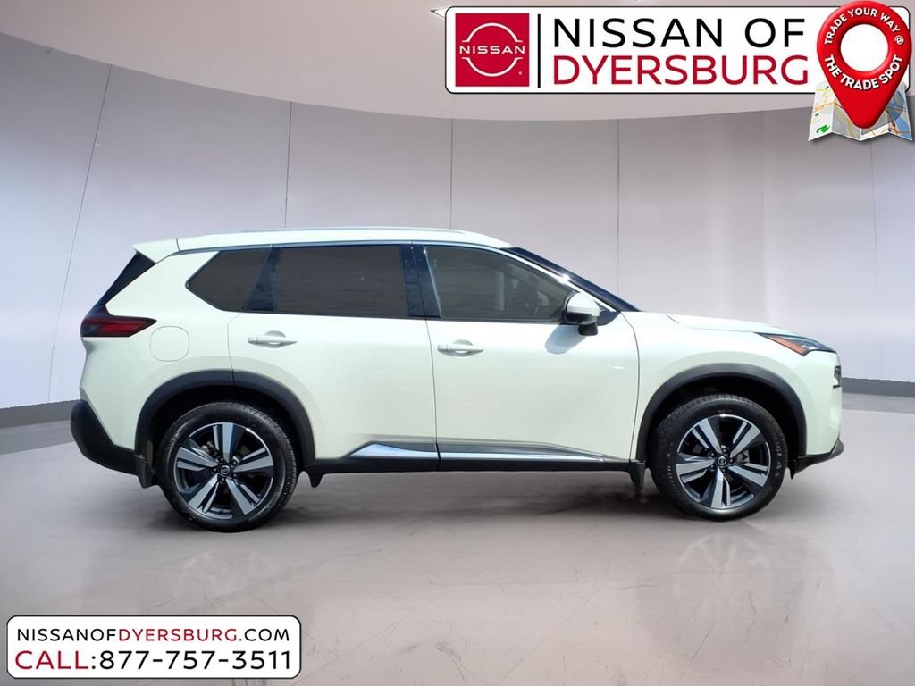 Used 2021 Nissan Rogue SL w/ Premium Package FWD image 2