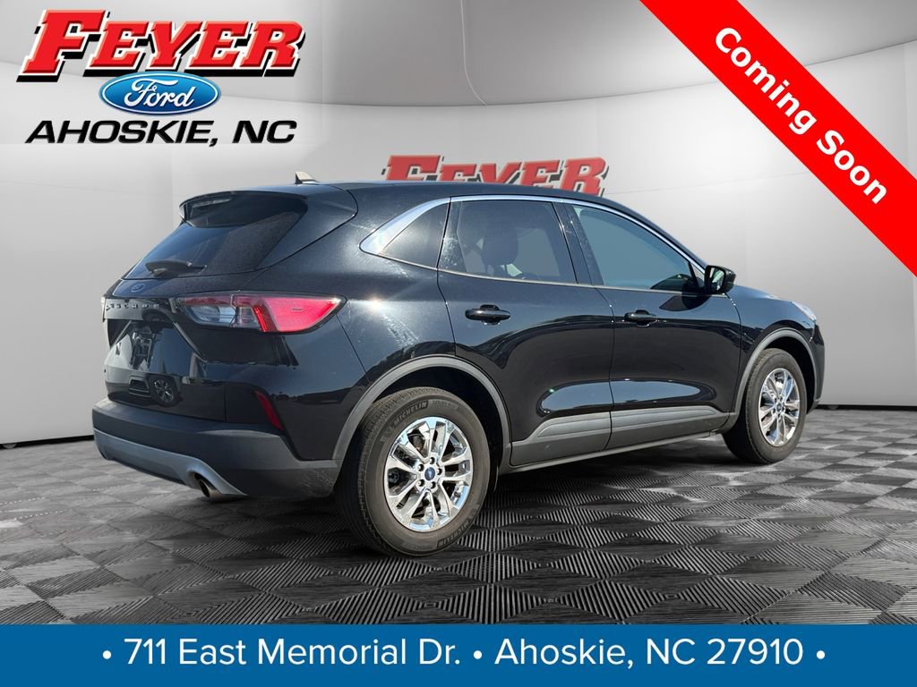 Used 2021 Ford Escape SE w/ Cold Weather Package FWD image 5