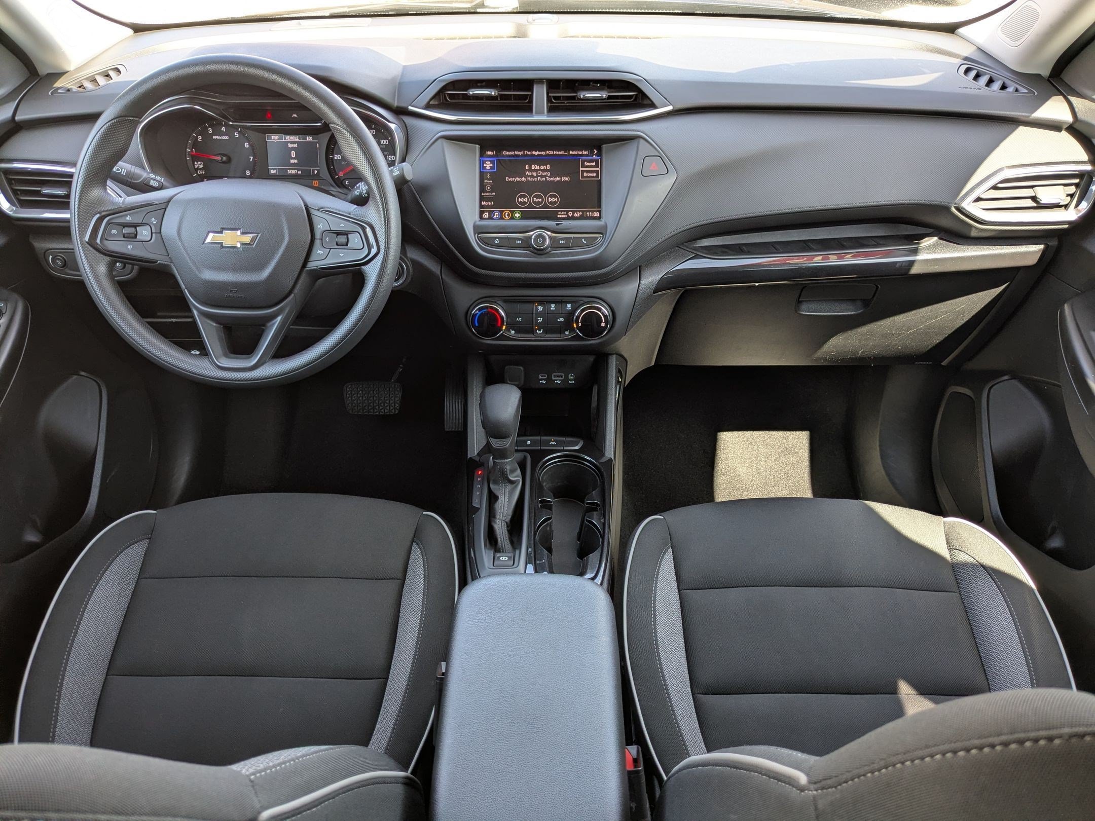 Used 2023 Chevrolet TrailBlazer LT FWD image 24