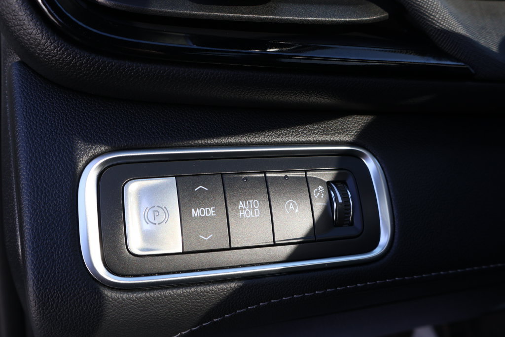 Used 2025 Buick Enclave Sport Touring w/ Power Package FWD image 16