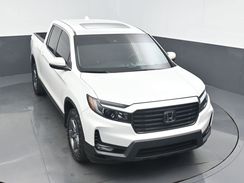 Certified 2023 Honda Ridgeline RTL image 3