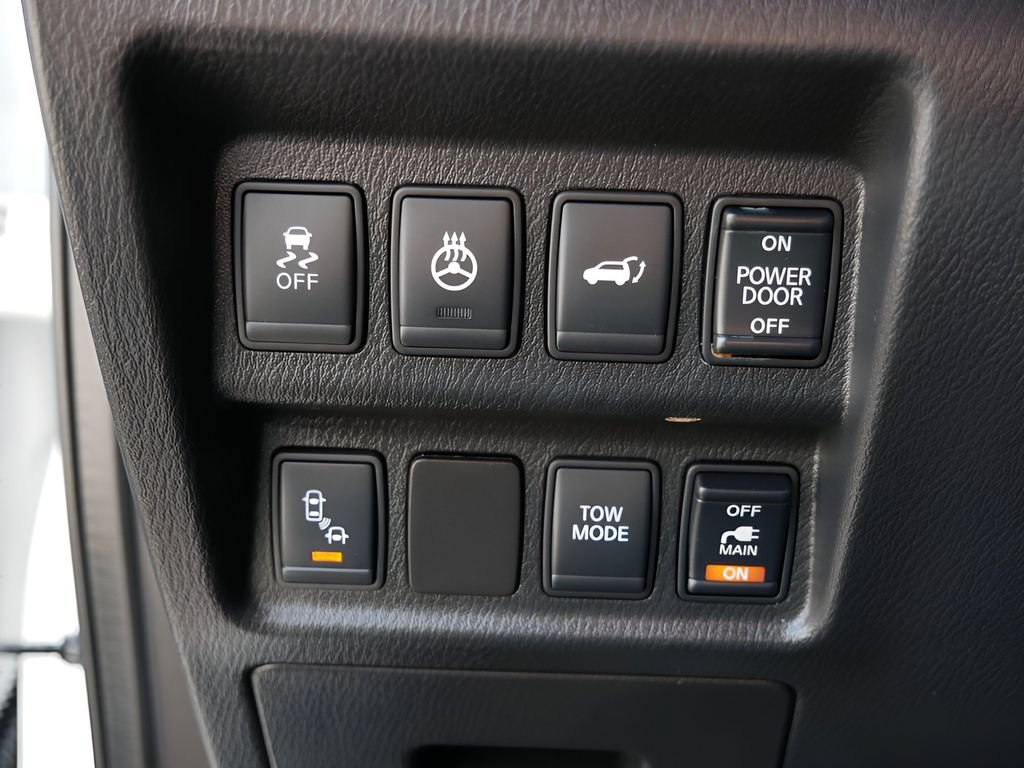 Used 2015 Nissan Pathfinder Platinum w/ Family Entertainment Package AWD/4WD image 19