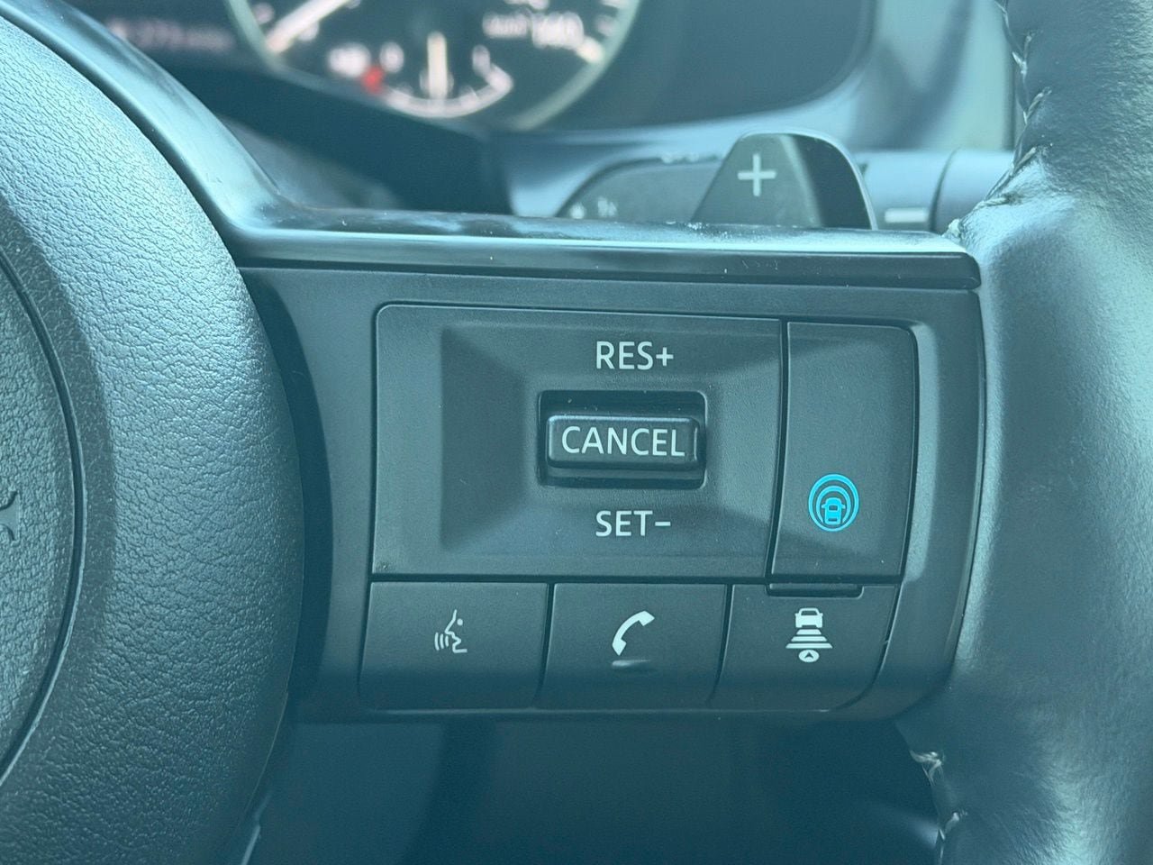 Certified 2024 Nissan Pathfinder SV FWD image 20