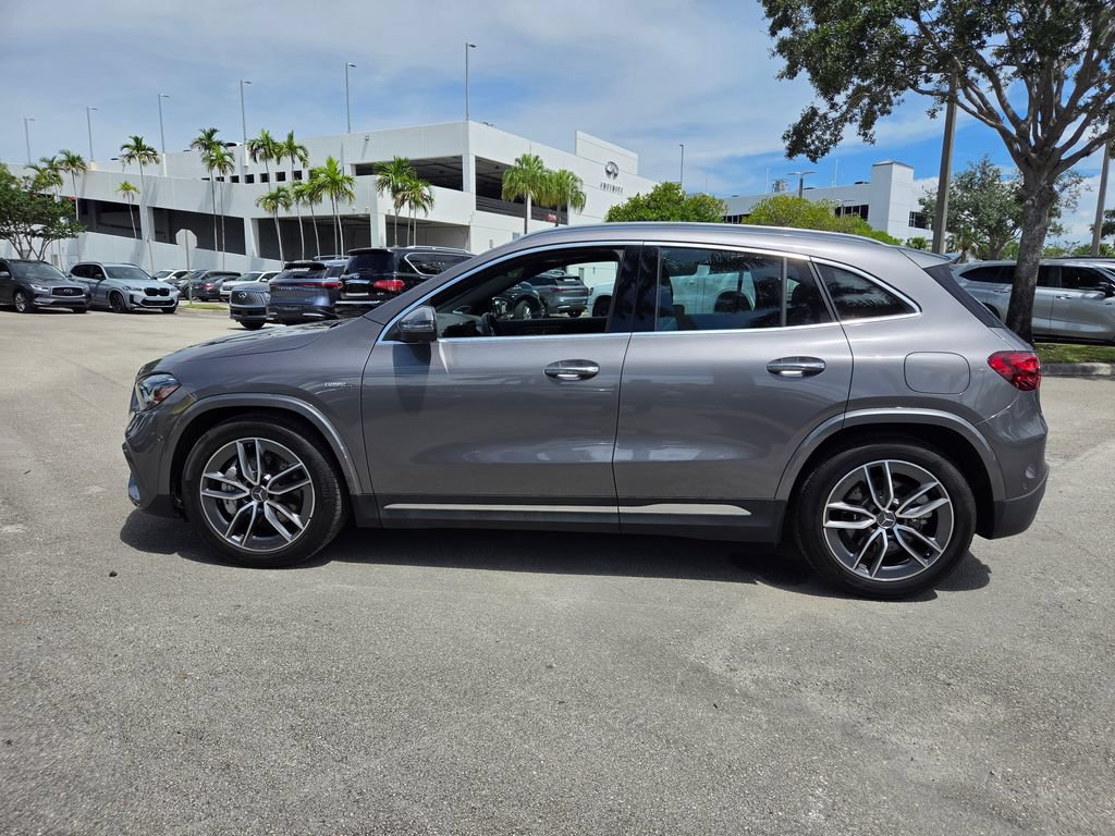 Used 2025 Mercedes-Benz GLA 35 AMG 4MATIC w/ Exclusive Trim Package image 15