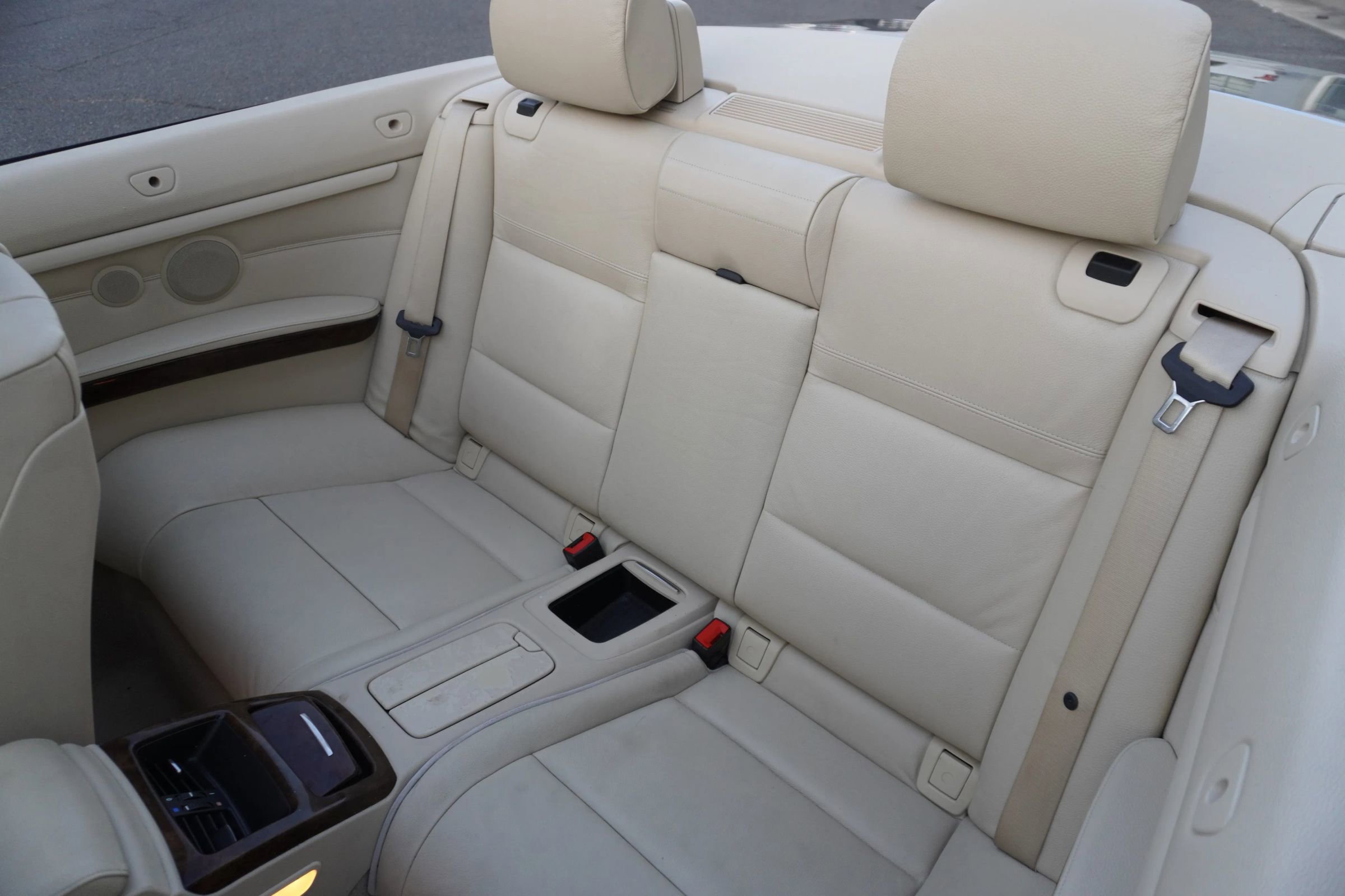 Used 2009 BMW 328i Convertible image 15