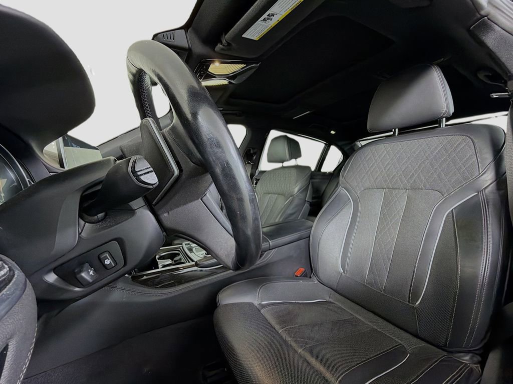 Used 2017 BMW 750i xDrive image 12