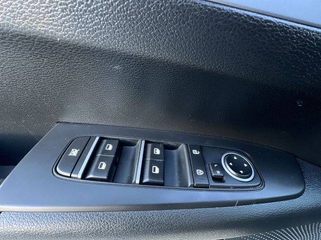 Used 2024 Kia Forte LXS image 22