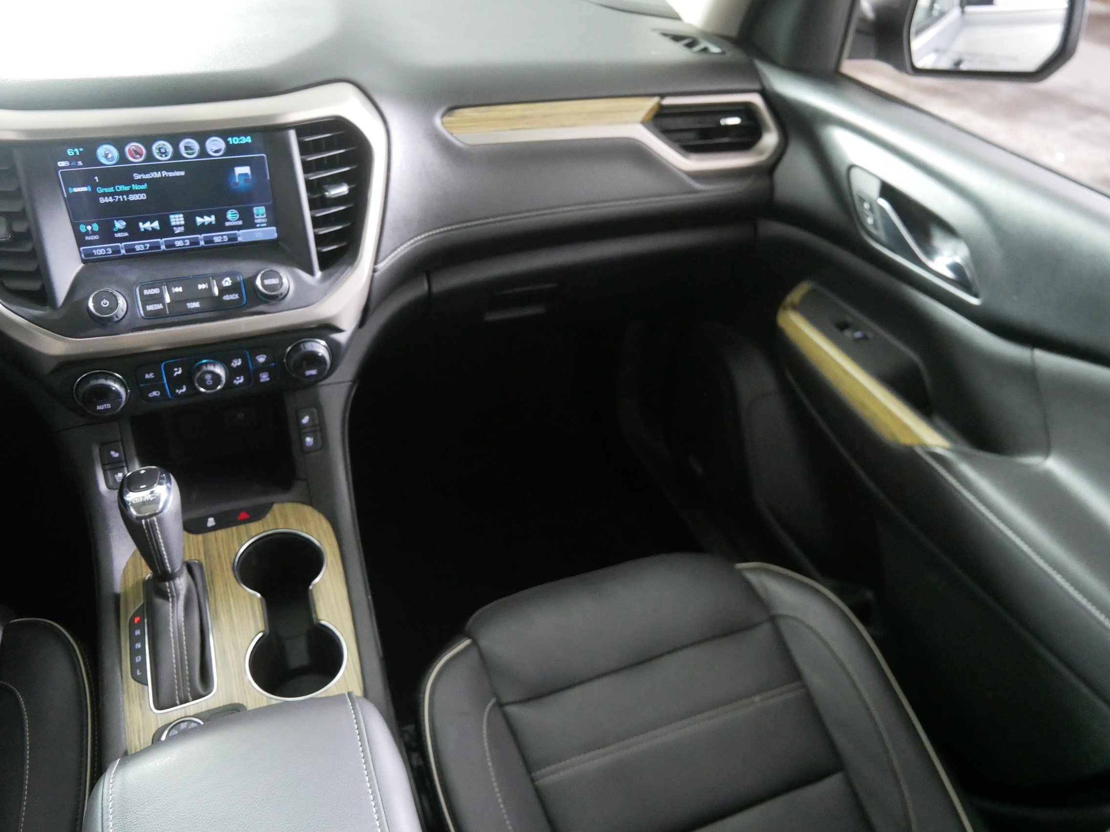 Used 2018 GMC Acadia Denali w/ Technology Package image 11