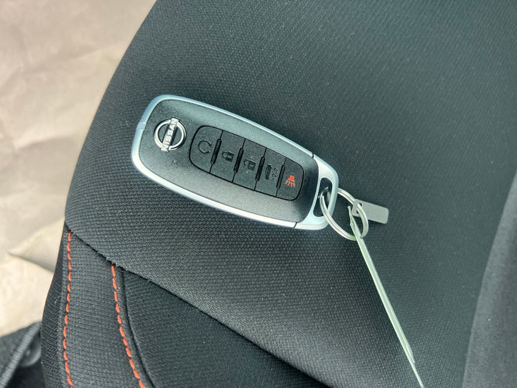 New 2025 Nissan Sentra SR image 28