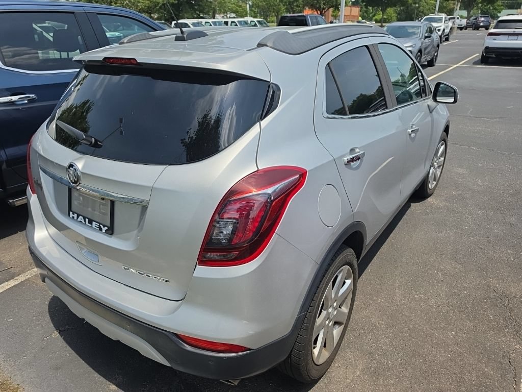 Used 2019 Buick Encore Essence w/ Experience Buick Package FWD image 6