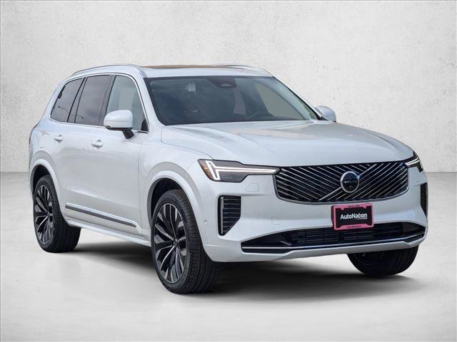 Certified 2025 Volvo XC90 T8 Plus w/ Protection Package Premier image 6