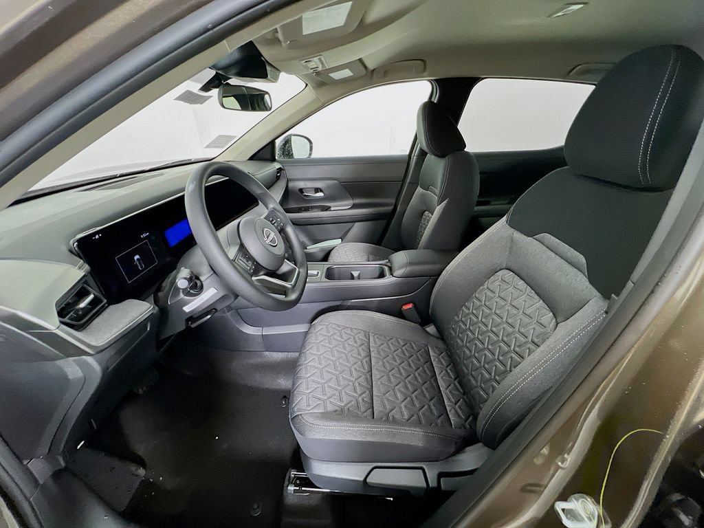 New 2026 Nissan Kicks SV w/ Cold Weather Package AWD/4WD image 17