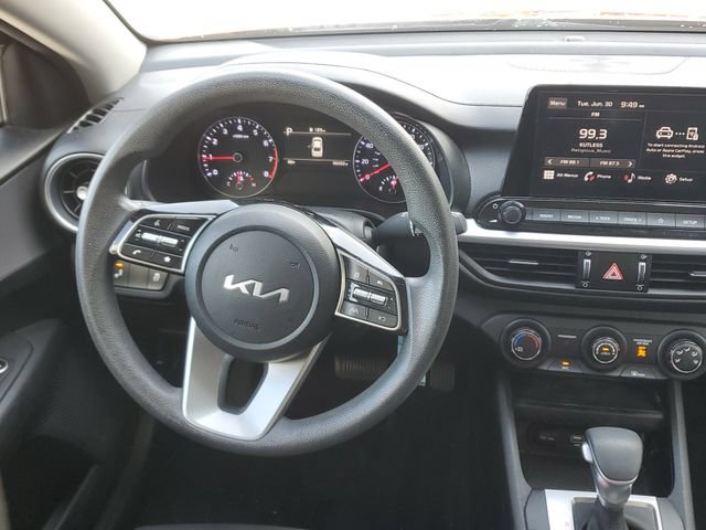 Certified 2023 Kia Forte LXS w/ LXS Technology Package FWD image 11