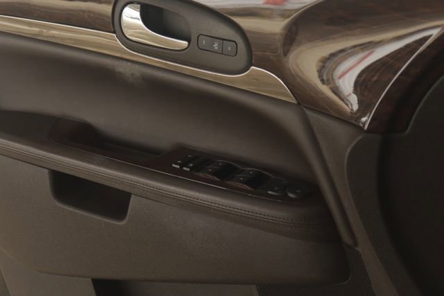 Used 2016 Buick Enclave Leather image 22
