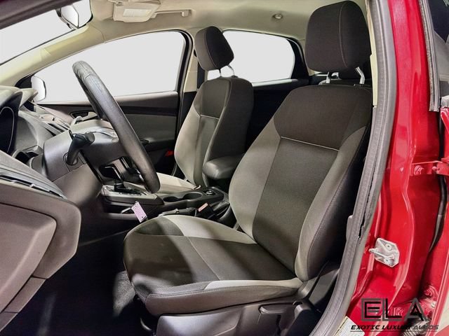 Used 2012 Ford Focus SE FWD image 12