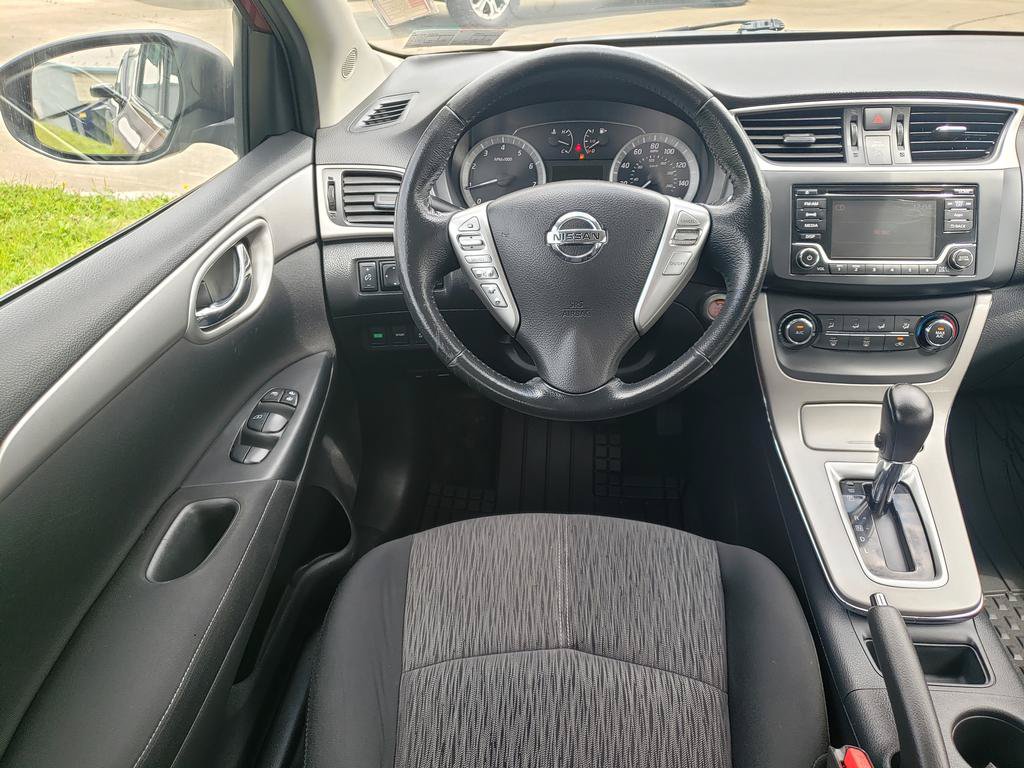 Used 2015 Nissan Sentra SV FWD image 16