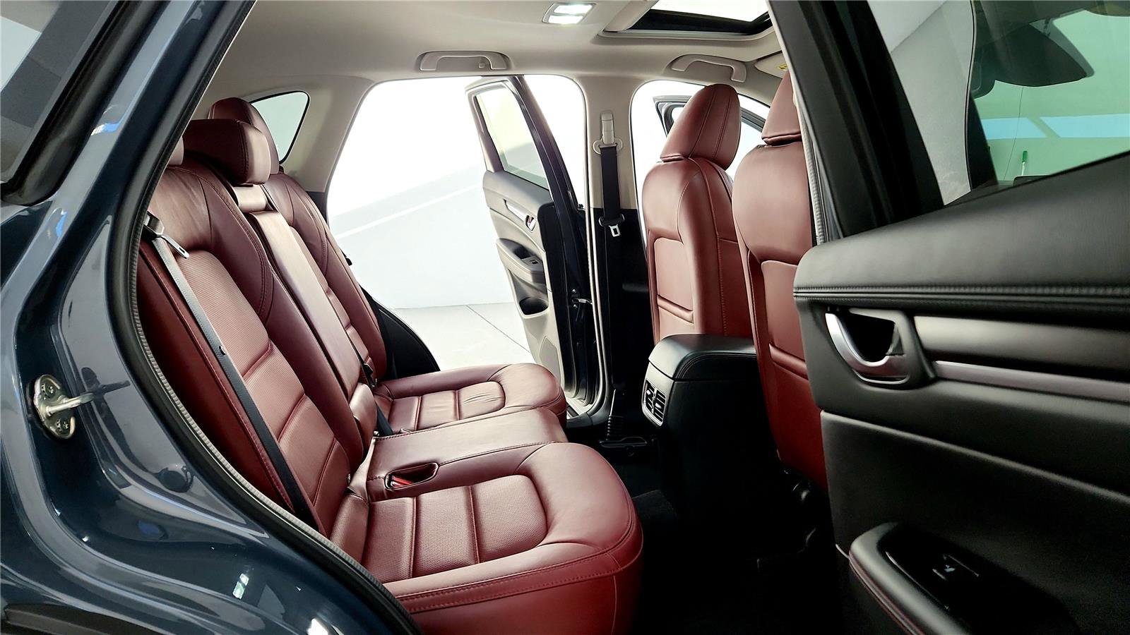 Used 2023 MAZDA CX-5 Carbon Edition image 18