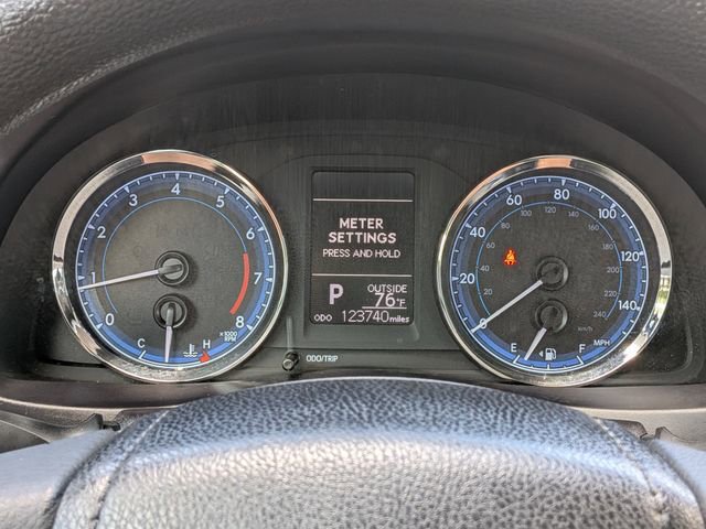 Used 2019 Toyota Corolla L image 32