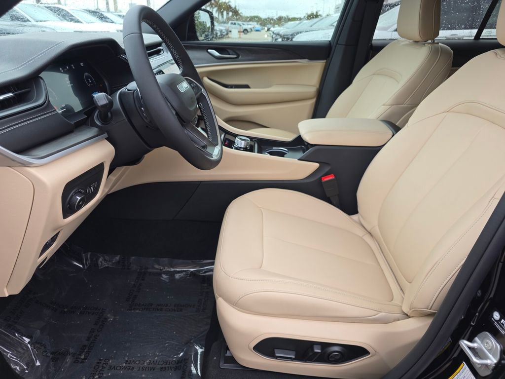 New 2026 Jeep Grand Cherokee Limited image 12