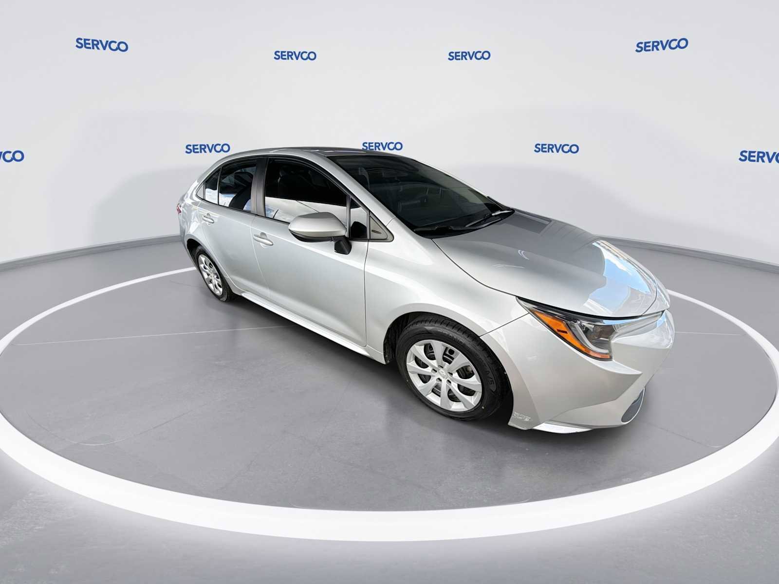 Used 2022 Toyota Corolla LE FWD image 2