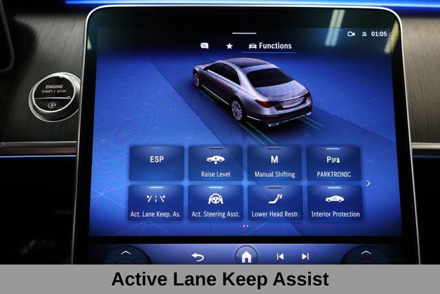 Used 2022 Mercedes-Benz S 580 4MATIC Sedan w/ AMG Line Package image 32