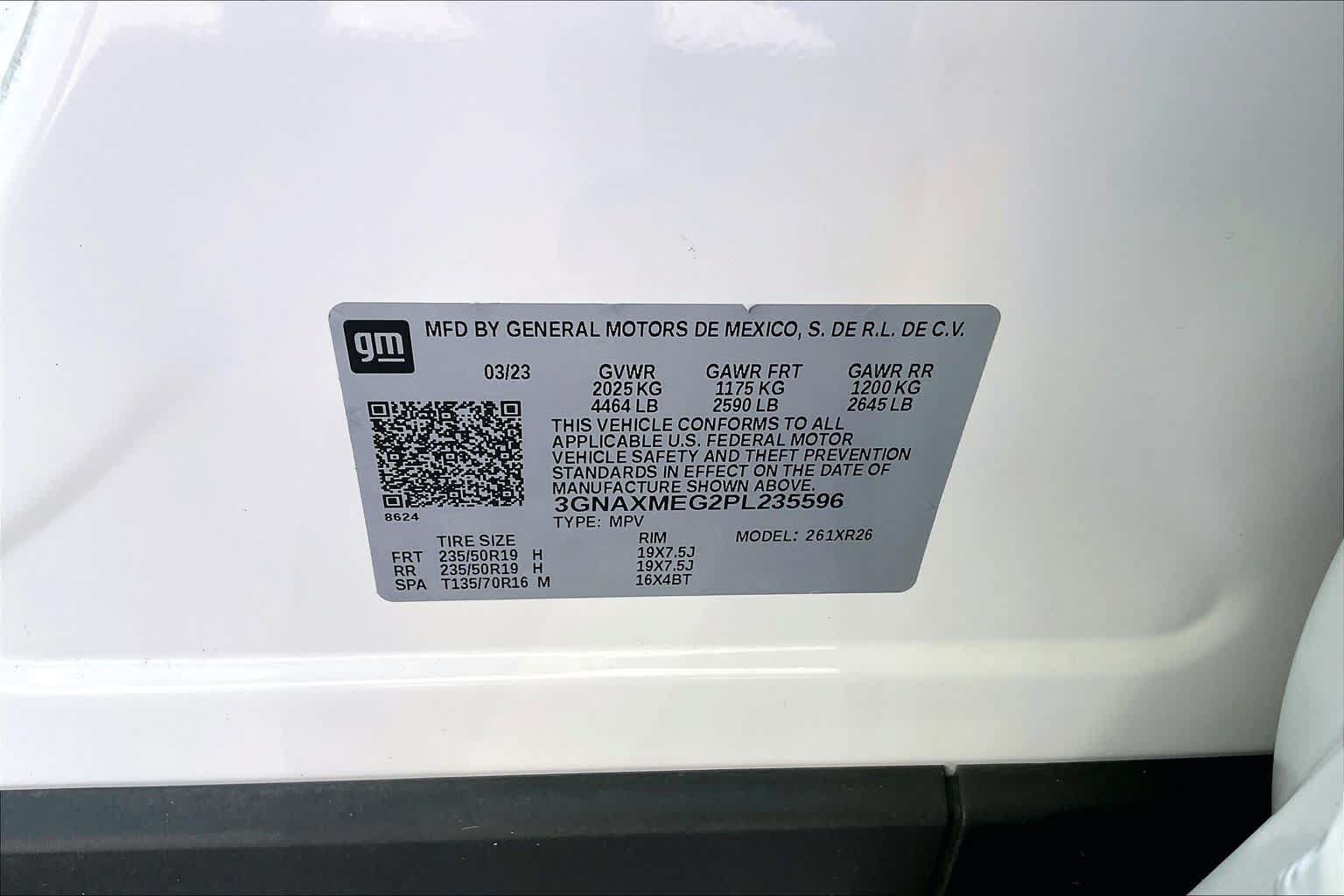 Used 2023 Chevrolet Equinox RS FWD image 30